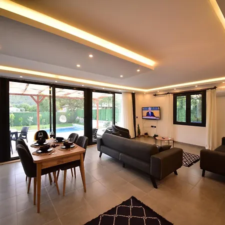 Matisse & Sierra - Kayakoey * Belen (Fethiye)